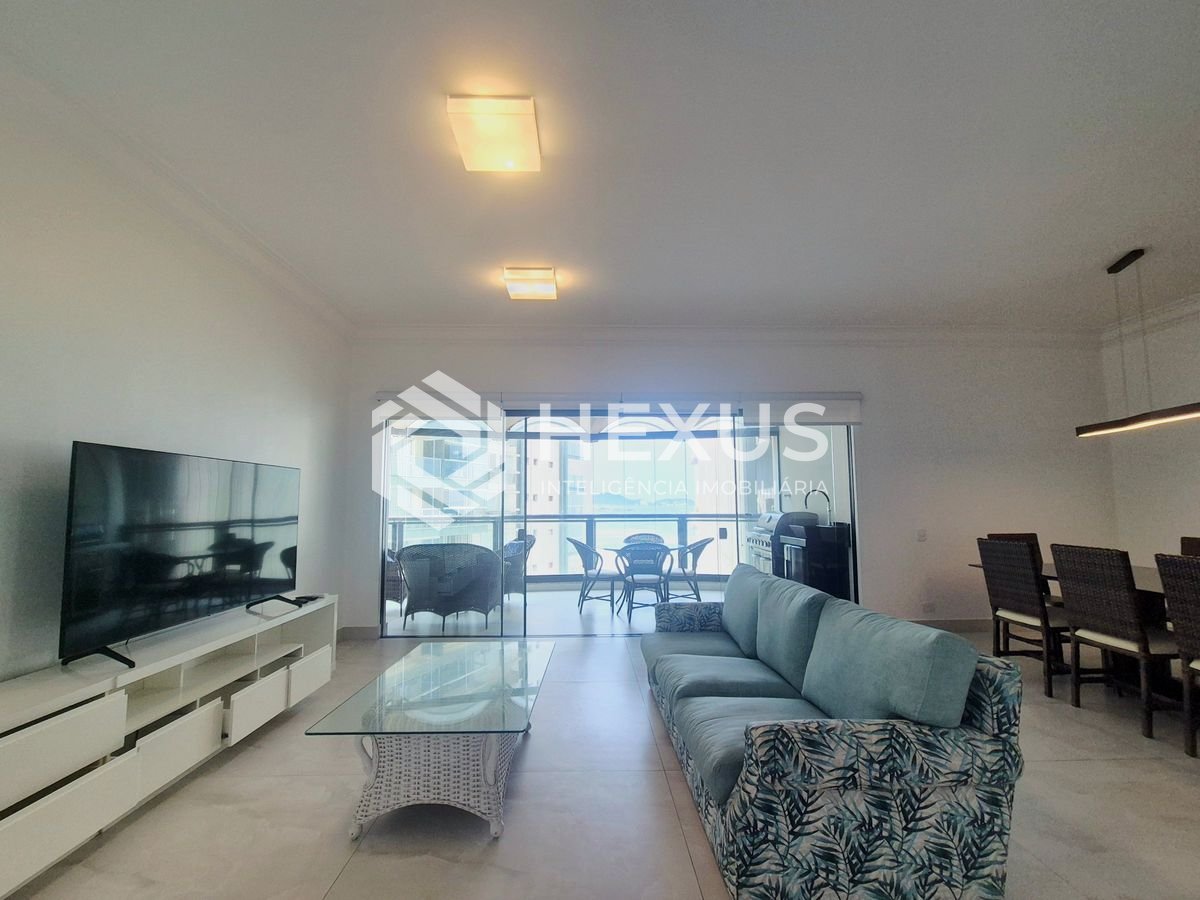 Foto 4 de Apartamento reformado frente mar com varanda gourmet vista mar e lazer no Jardim Astúrias, Guarujá