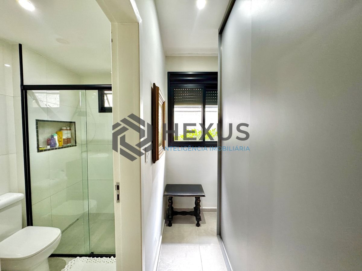 Foto 40 de Casa reformada com piscina e área gourmet no Jardim Acapulco, Guarujá