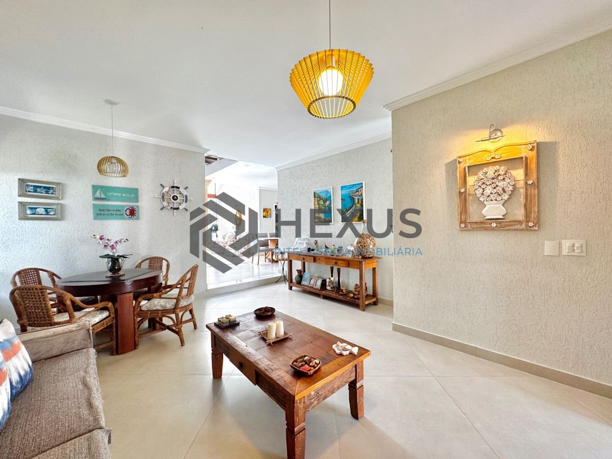 Foto 15 de Casa reformada com piscina e área gourmet no Jardim Acapulco, Guarujá