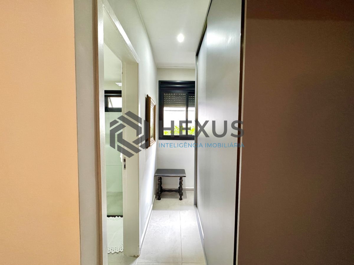Foto 37 de Casa reformada com piscina e área gourmet no Jardim Acapulco, Guarujá