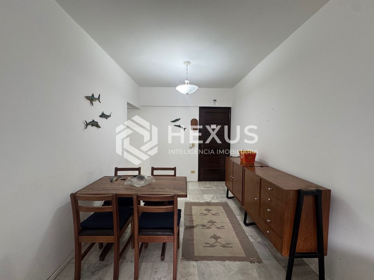 Foto 5 de Apartamento a 2 quadras da praia nas Pitangueiras, Guarujá