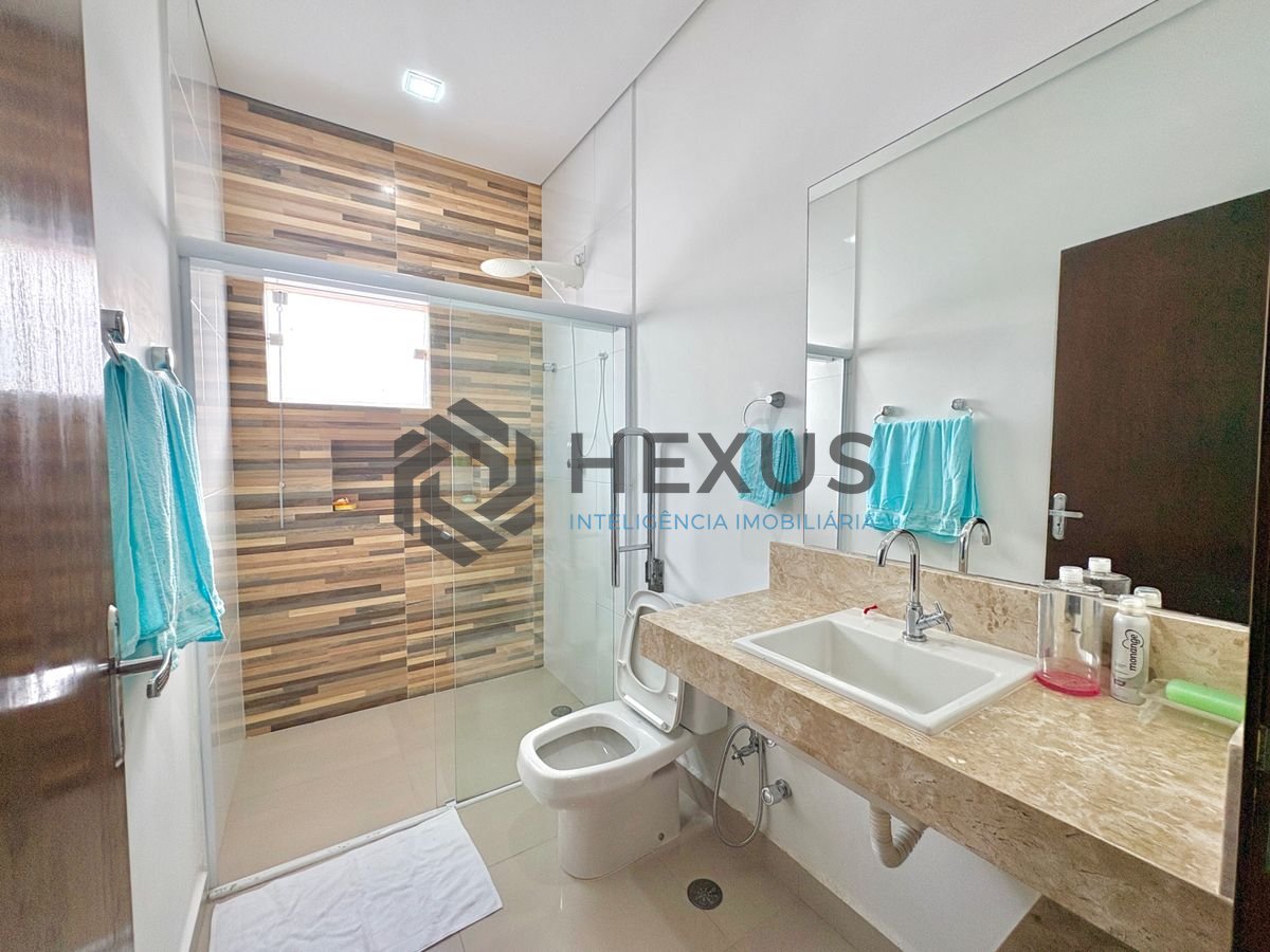 Foto 21 de Casa reformada com piscina e área gourmet no Jardim Acapulco, Guarujá