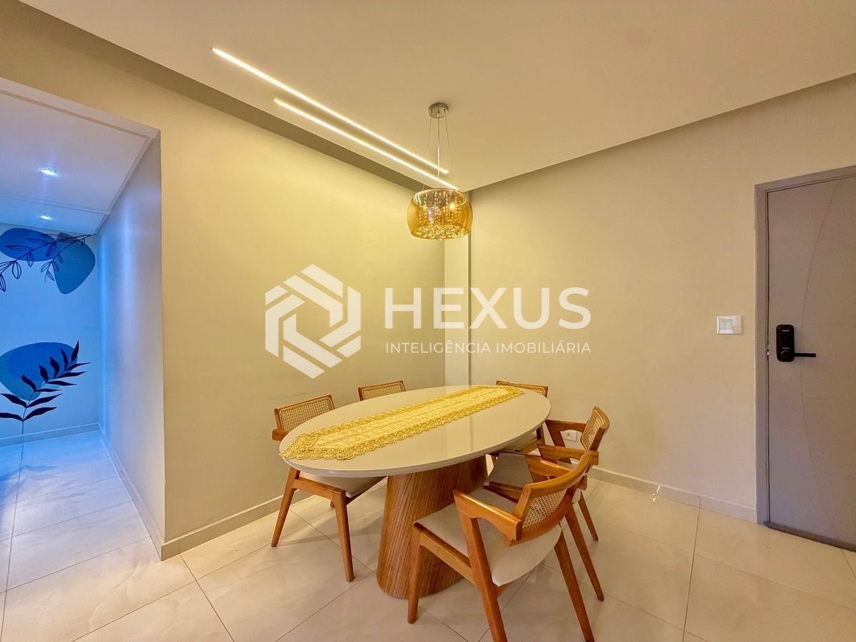 Foto 4 de Apartamento reformado a 450m da praia no Jardim Astúrias, Guarujá
