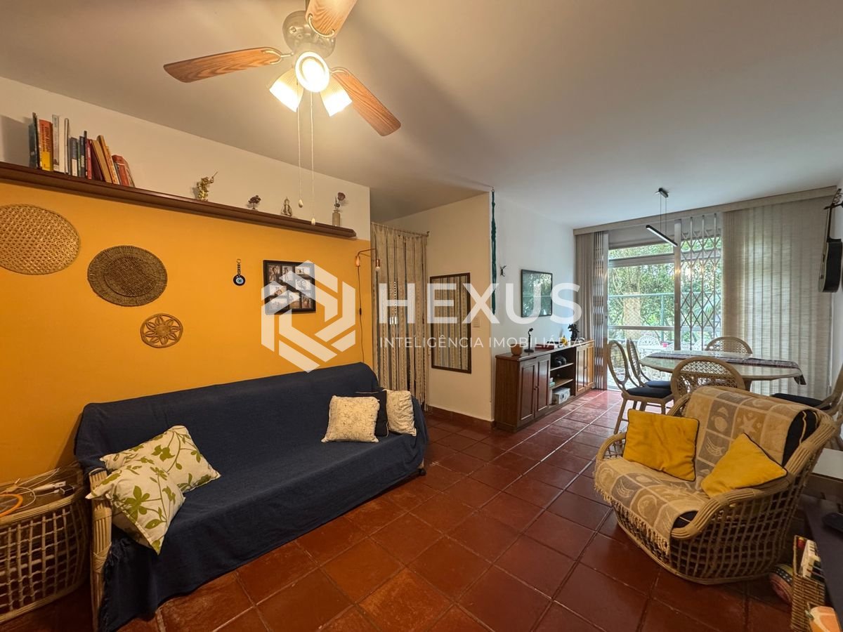 Apartamento com lazer a 300m da praia na Enseada, Guarujá