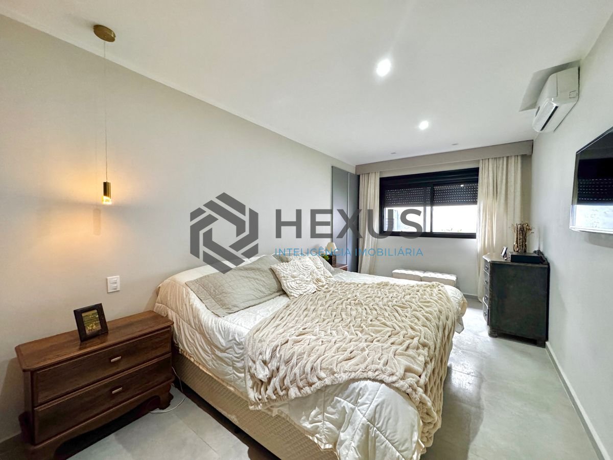 Foto 56 de Casa reformada com piscina e área gourmet no Jardim Acapulco, Guarujá