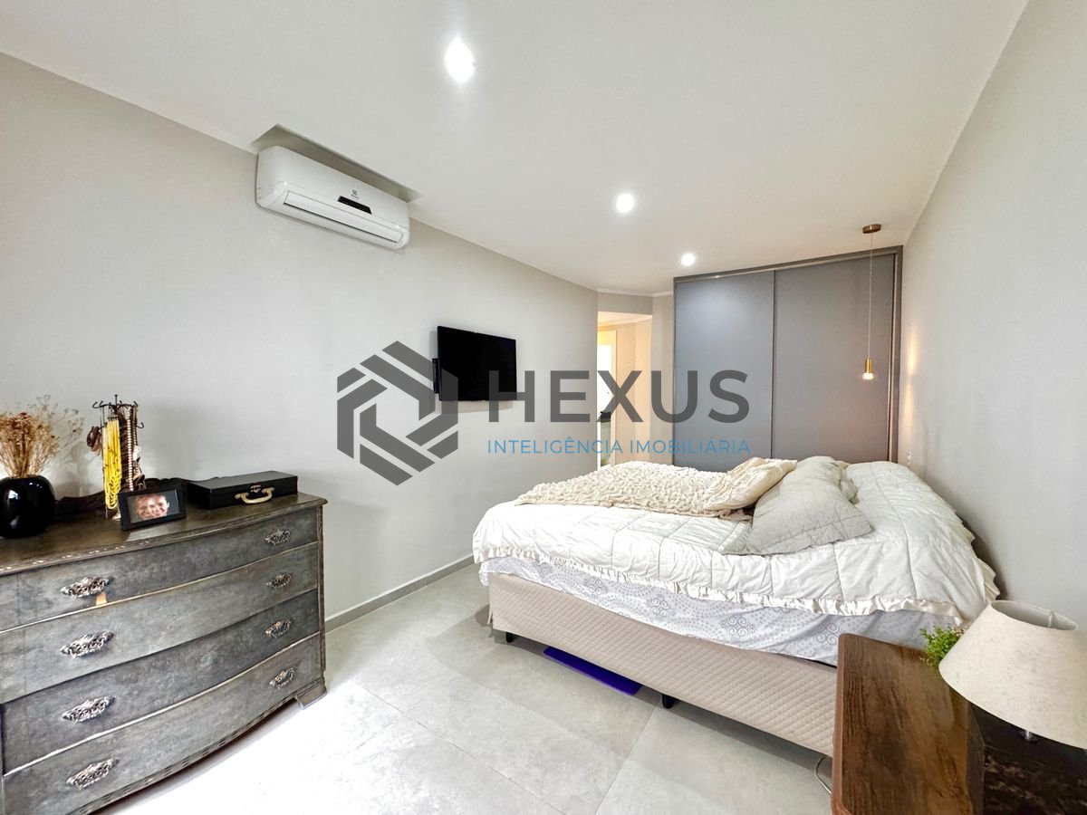Foto 60 de Casa reformada com piscina e área gourmet no Jardim Acapulco, Guarujá