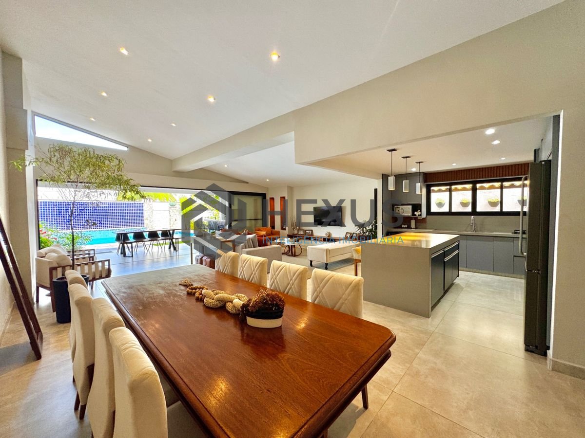 Foto 6 de Casa reformada com piscina e área gourmet no Jardim Acapulco, Guarujá
