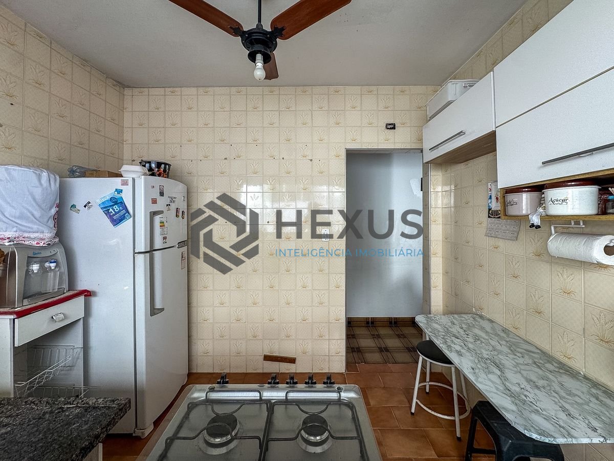 Foto 11 de Apartamento a 300m da praia na região da Vila Alzira no Jardim Astúrias, Guarujá