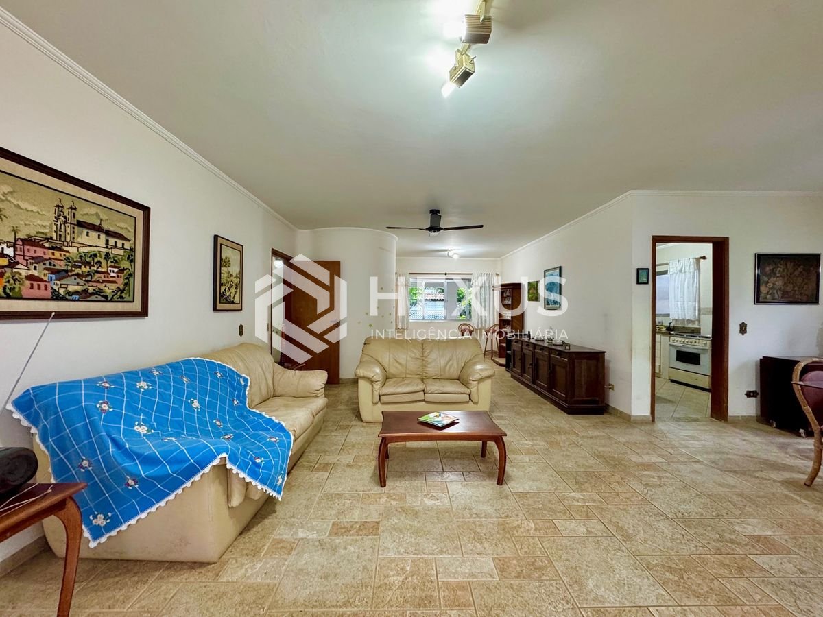 Foto 5 de Casa com varanda área gourmet e lazer no Acapulco, Guarujá