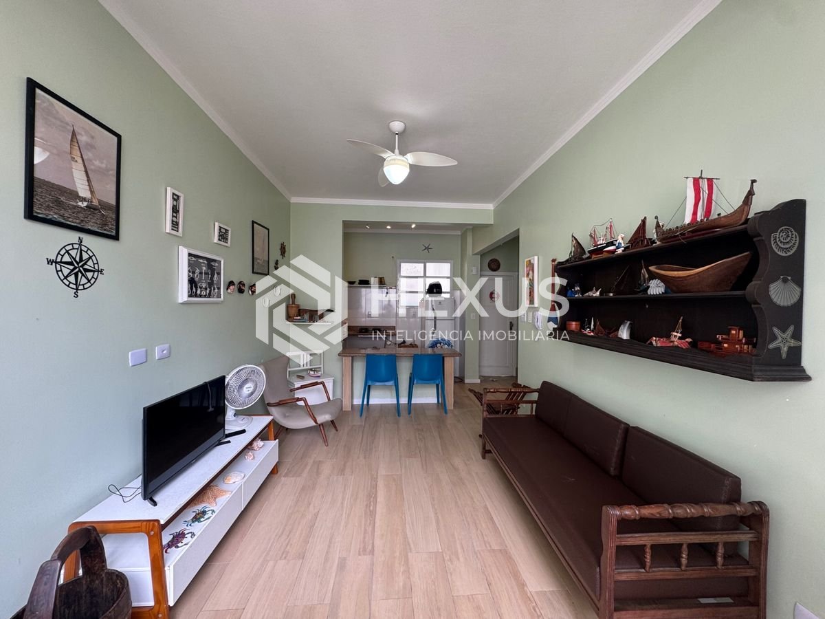 Foto 2 de Apartamento reformado beira mar com vista mar nas Pitangueiras, Guarujá