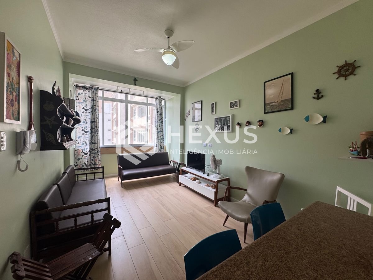 Apartamento reformado beira mar com vista mar nas Pitangueiras, Guarujá