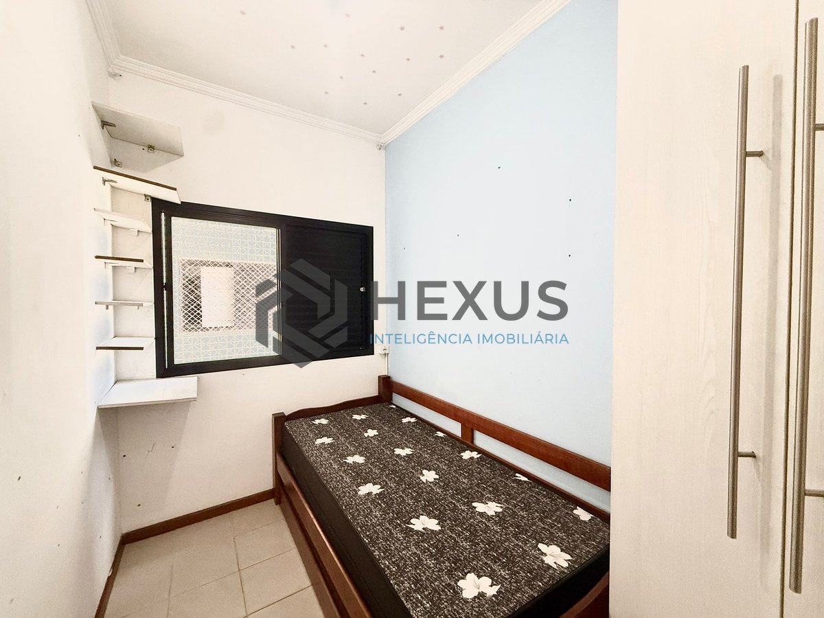 Foto 14 de Apartamento com varanda e lazer a 400m da praia na Enseada, Guarujá