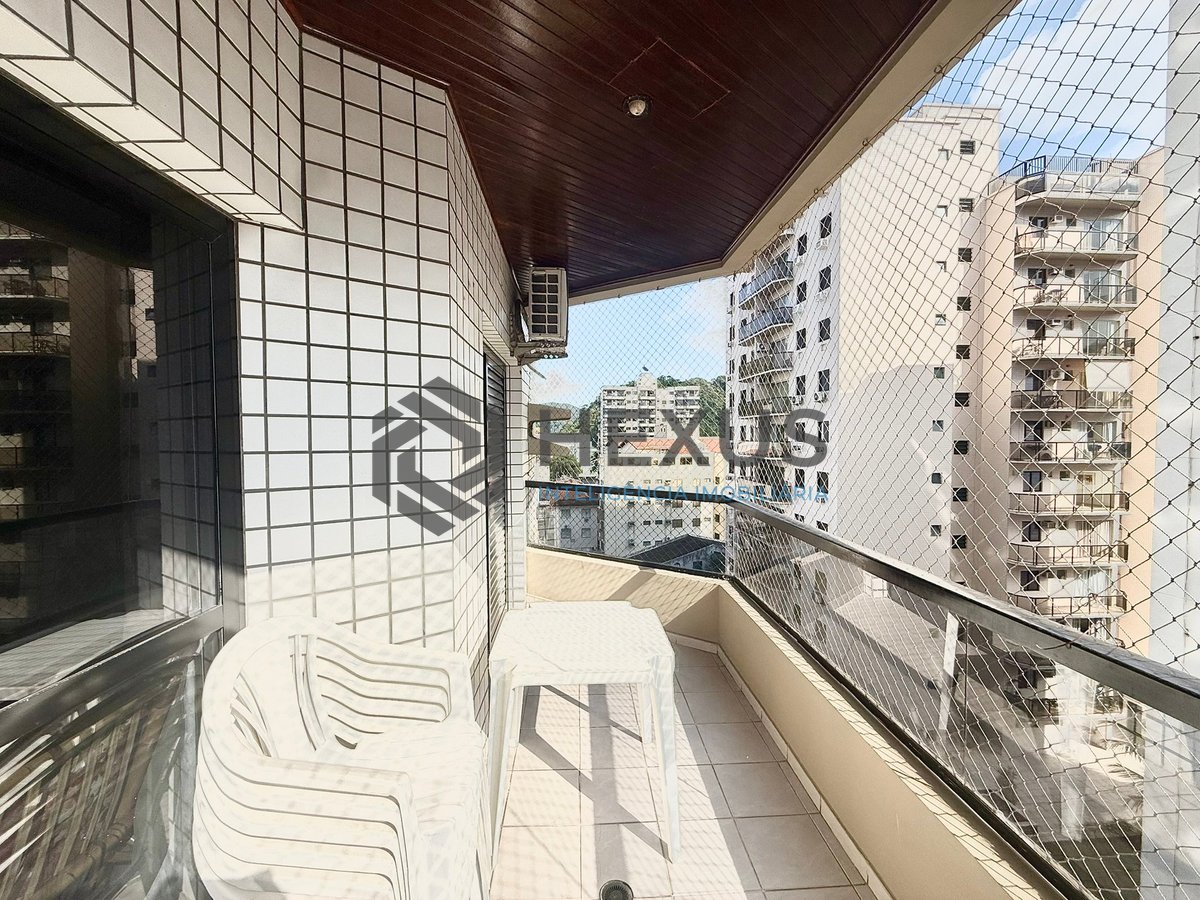 Foto 5 de Apartamento com varanda e lazer a 400m da praia na Enseada, Guarujá