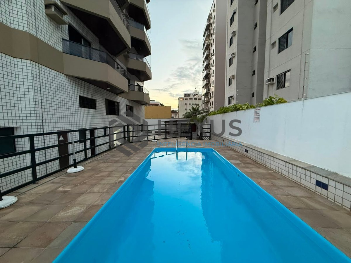 Foto 20 de Apartamento com varanda e lazer a 400m da praia na Enseada, Guarujá
