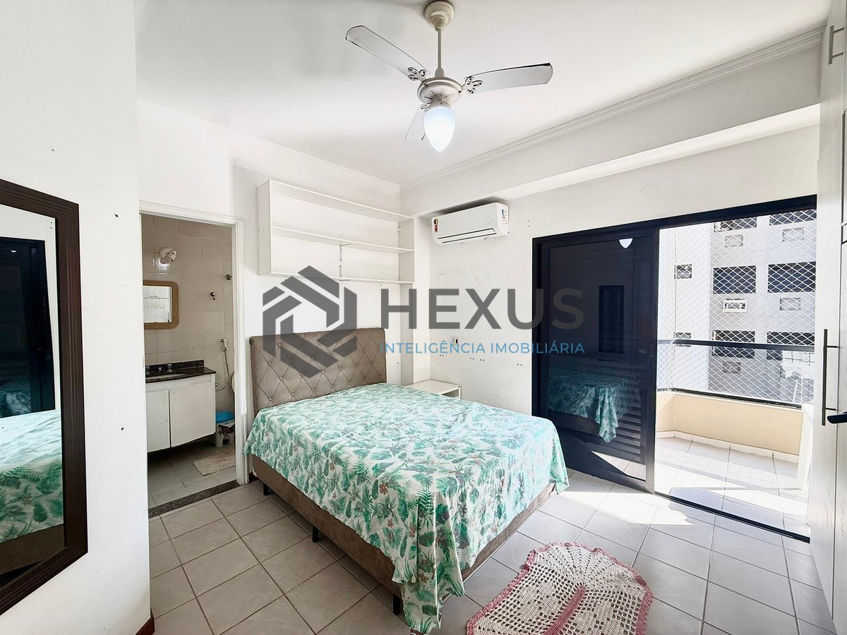 Foto 10 de Apartamento com varanda e lazer a 400m da praia na Enseada, Guarujá
