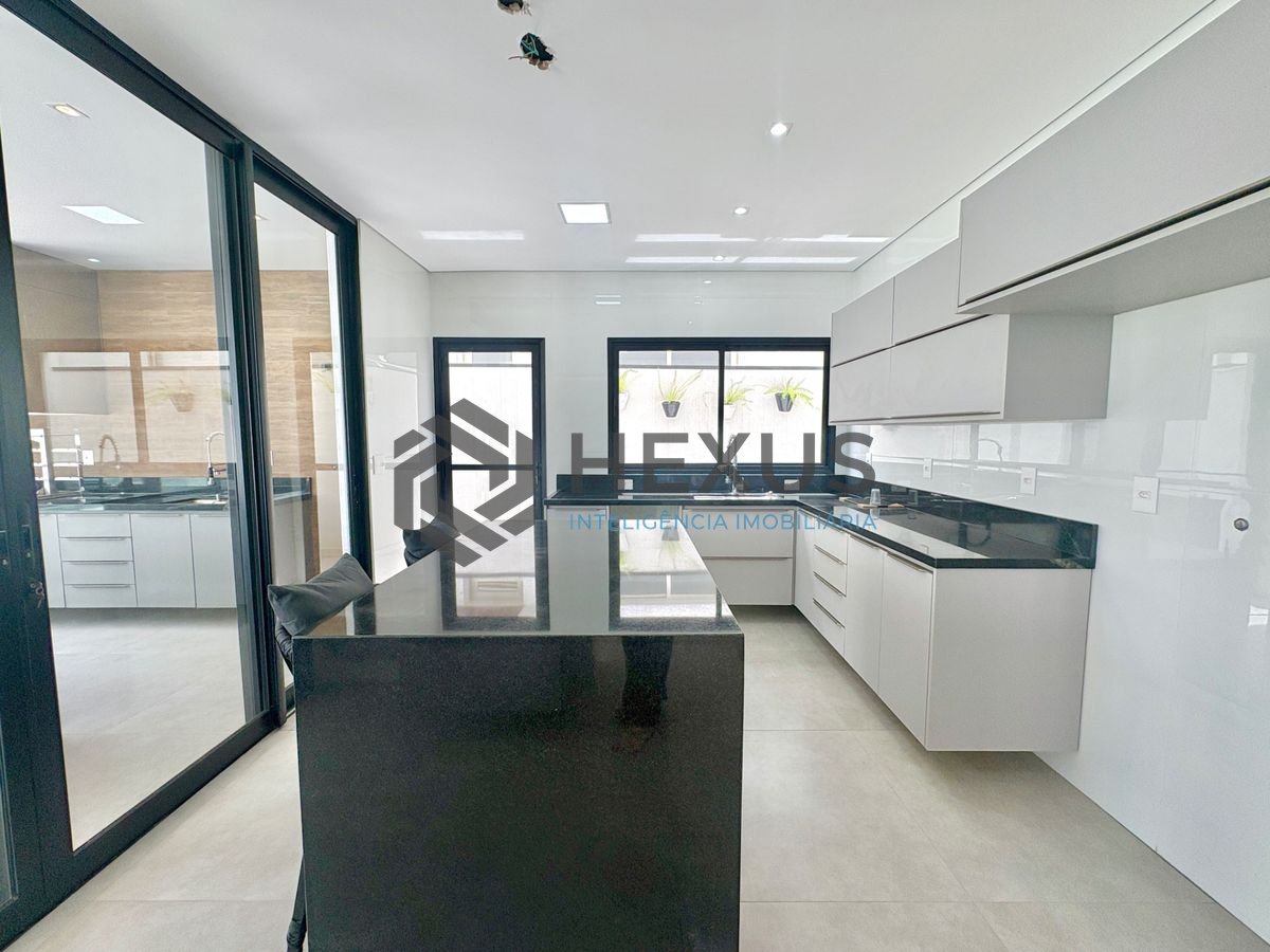 Foto 19 de Casa reformada com piscina e área gourmet no Jardim Acapulco, Guarujá