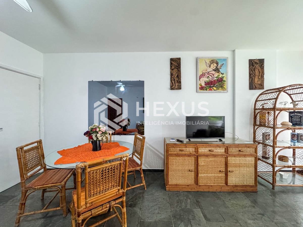 Foto 5 de Apartamento a 200m da praia nas Pitangueiras, Guarujá