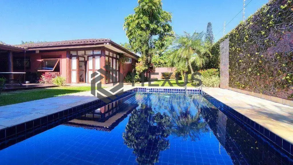 Casa com piscina e área gourmet no Jardim Virgínia, Enseada - Guarujá/SP