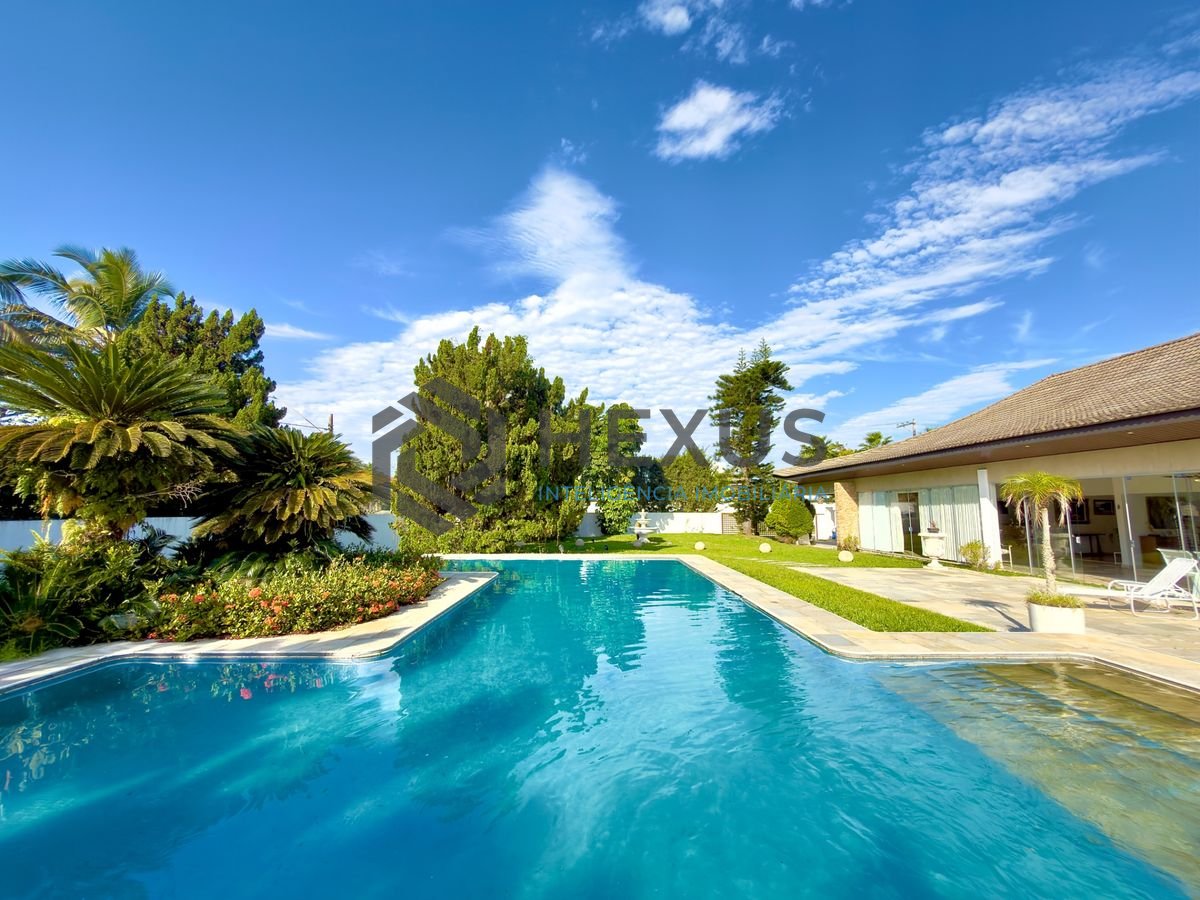 Foto 7 de Mansão de alto padrão com piscina e área gourmet no Jardim Acapulco, Guarujá