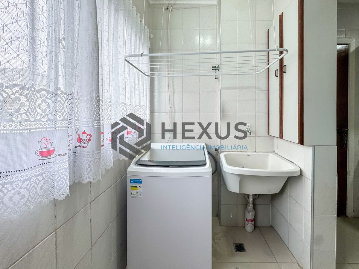 Foto 26 de Apartamento reformado com varanda e lazer no Jardim Astúrias, Guarujá