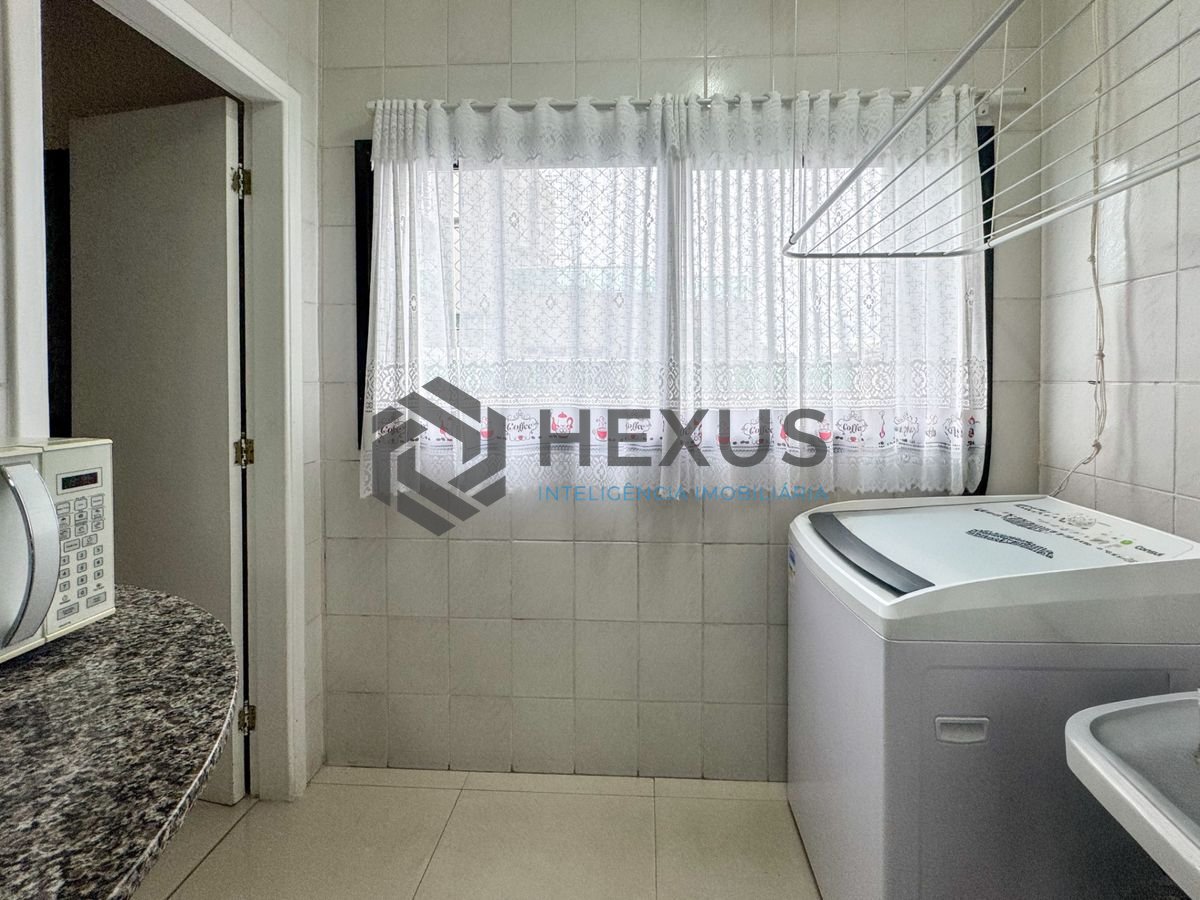 Foto 25 de Apartamento reformado com varanda e lazer no Jardim Astúrias, Guarujá