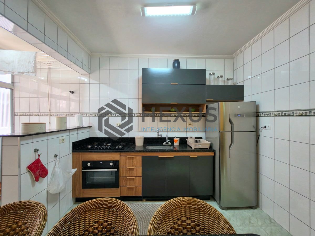Foto 5 de Apartamento a 2 quadras da praia na região da Barra Funda nas Pitangueiras, Guarujá