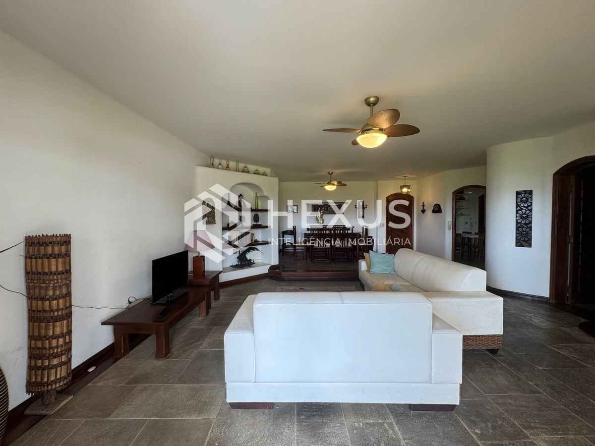 Foto 3 de Apartamento com varanda vista mar e lazer a 100m da praia na Enseada, Guarujá