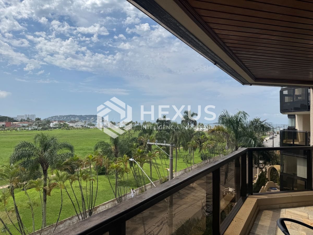 Foto 4 de Apartamento com varanda vista mar e lazer a 100m da praia na Enseada, Guarujá