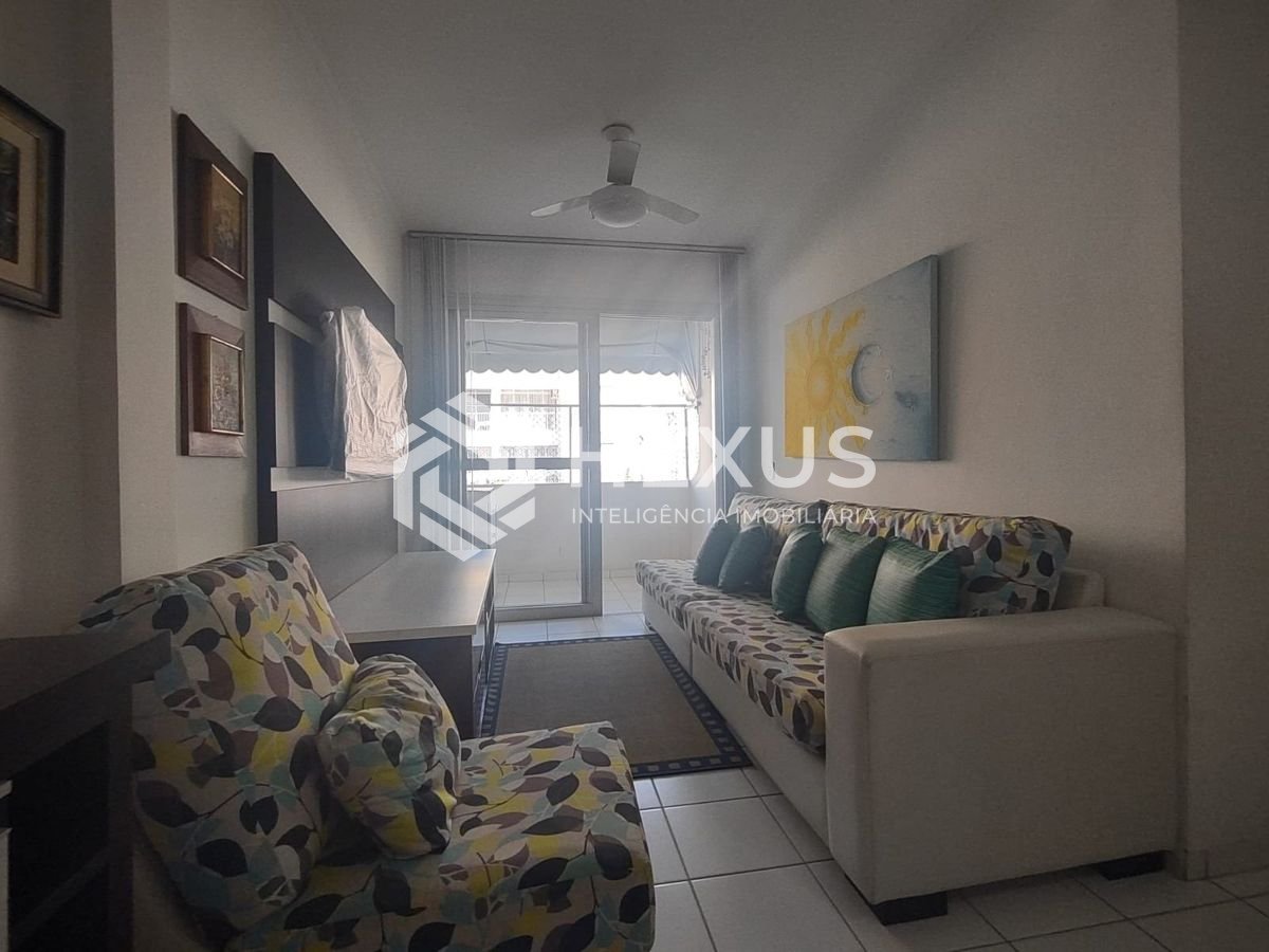Foto 4 de Apartamento com varanda a 250m da praia na Enseada, Guarujá