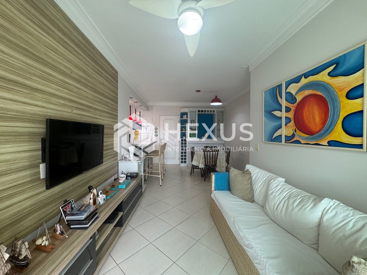 Foto 3 de Apartamento reformado com varanda gourmet vista mar e lazer na Enseada, Guarujá