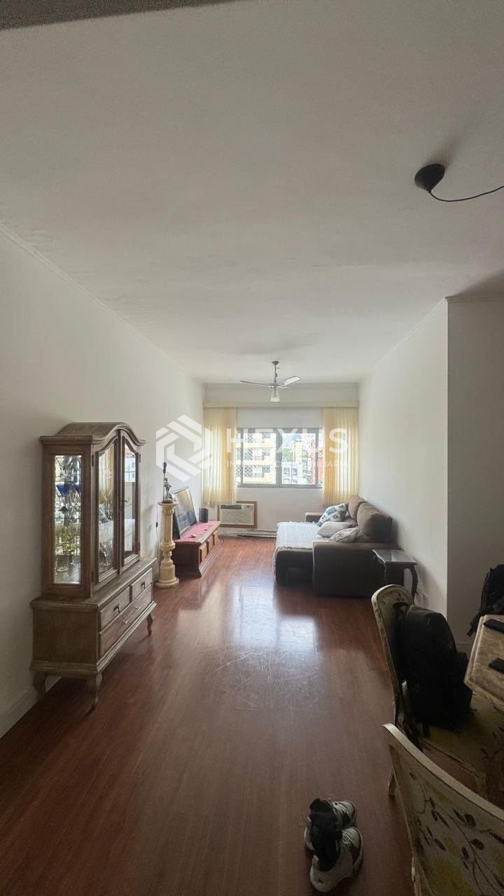 Apartamento com lazer a 500m da praia na Enseada, Guarujá