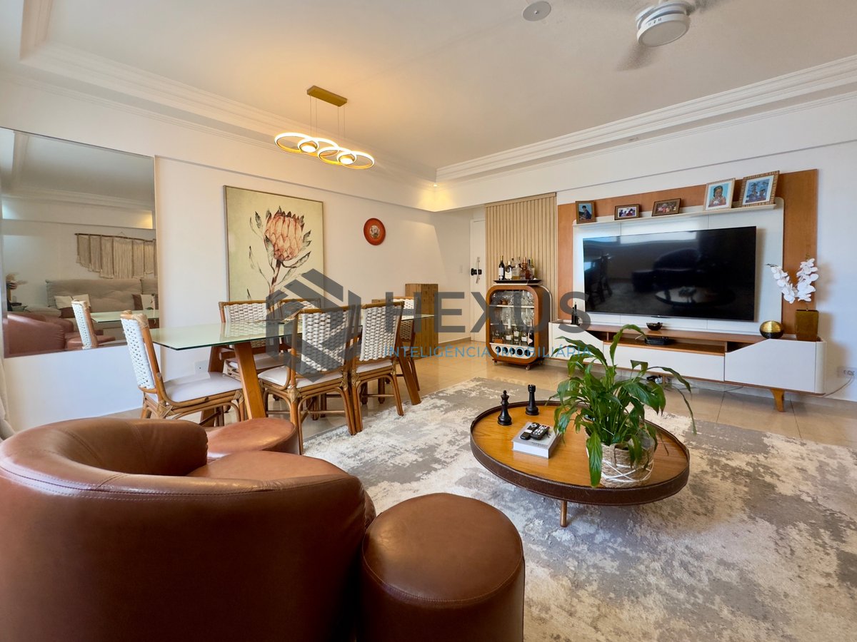 Foto 6 de Apartamento reformado com vista mar e lazer a 100m da praia no Jardim Astúrias, Guarujá