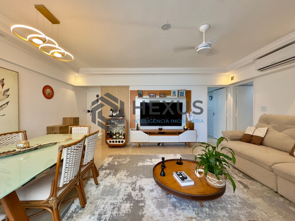 Apartamento reformado com vista mar e lazer a 100m da praia no Jardim Astúrias, Guarujá