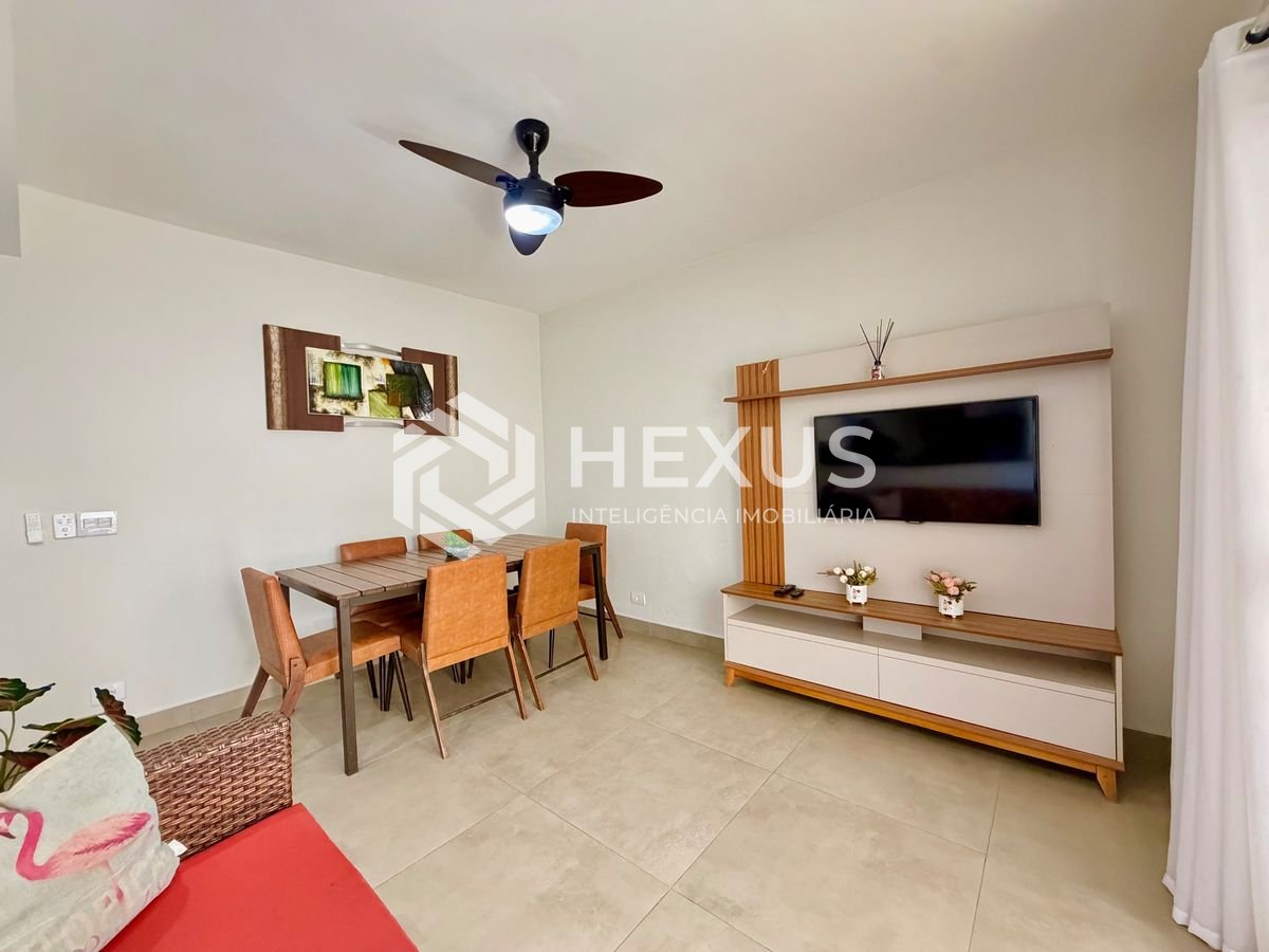 Foto 5 de Apartamento reformado com varanda a 200m da praia no Tombo, Guarujá