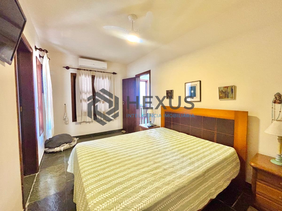 Foto 31 de Casa reformada com piscina e área gourmet no Jardim Acapulco, Guarujá
