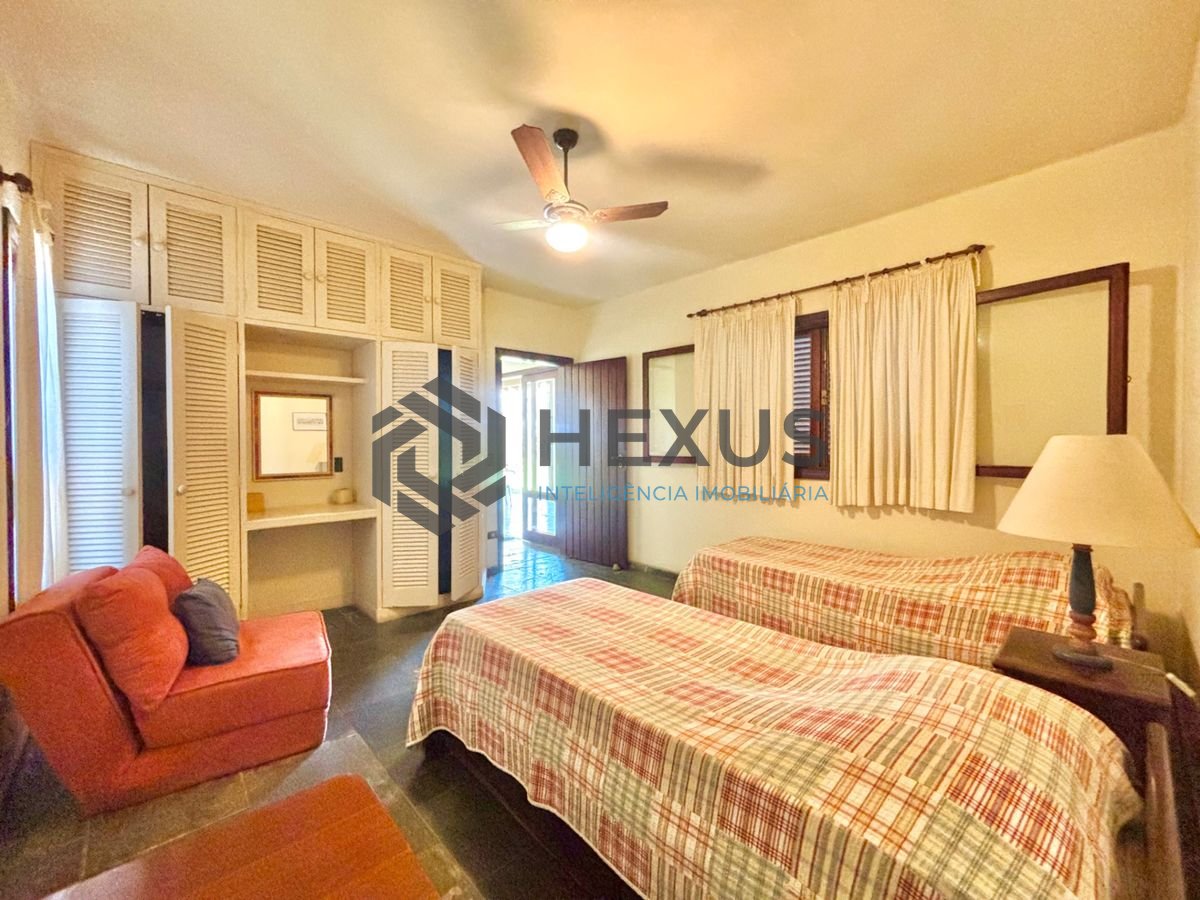 Foto 40 de Casa reformada com piscina e área gourmet no Jardim Acapulco, Guarujá