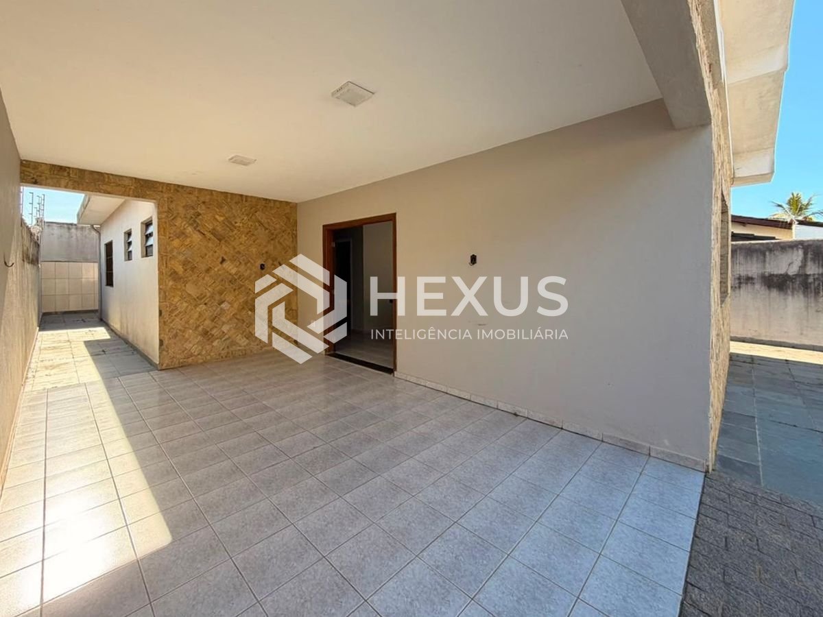 Foto 4 de Casa reformada com varanda e lazer no Balneário Praia do Pernambuco, Guarujá