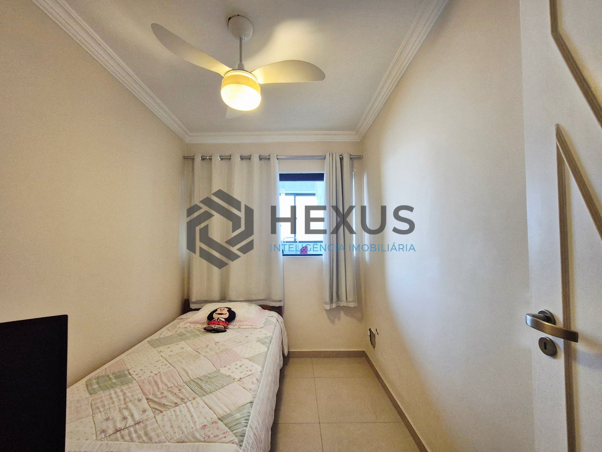 Foto 29 de Apartamento reformado com varanda e lazer a uma quadra da Praia das Pitangueiras, Guaruja