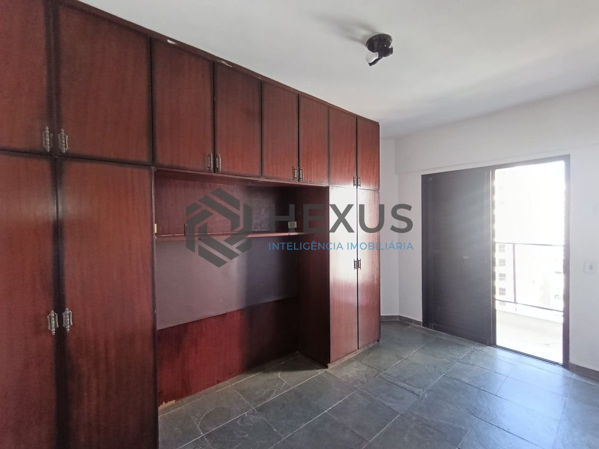 Foto 19 de Apartamento com varanda vista mar e lazer a 200m da praia no Jardim Astúrias, Guarujá