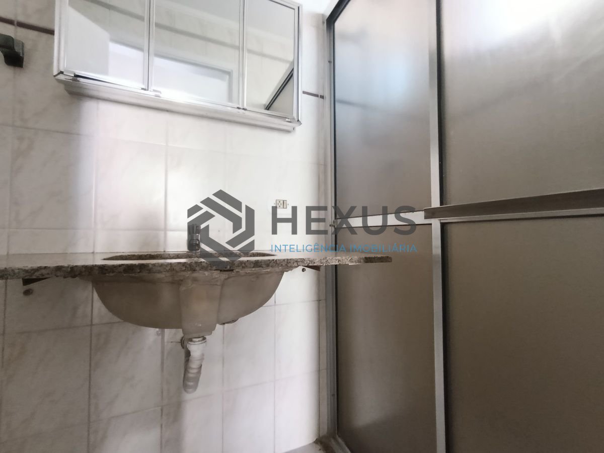 Foto 22 de Apartamento com varanda vista mar e lazer a 200m da praia no Jardim Astúrias, Guarujá