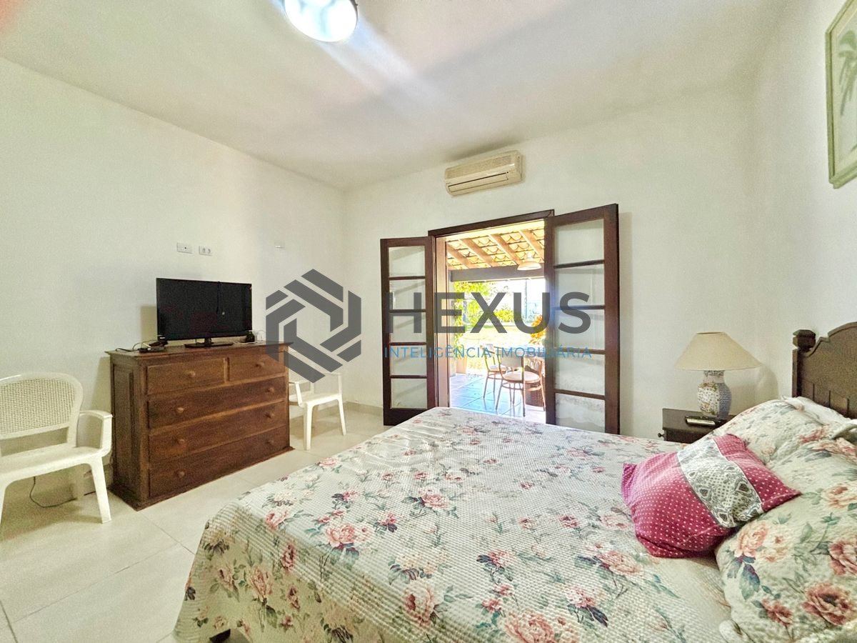 Foto 27 de Casa reformada com piscina e área gourmet no Jardim Acapulco, Guarujá