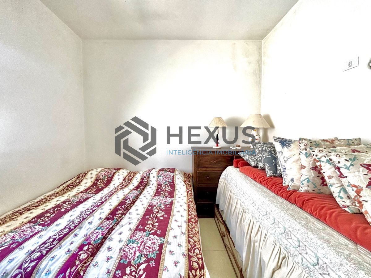 Foto 45 de Casa reformada com piscina e área gourmet no Jardim Acapulco, Guarujá