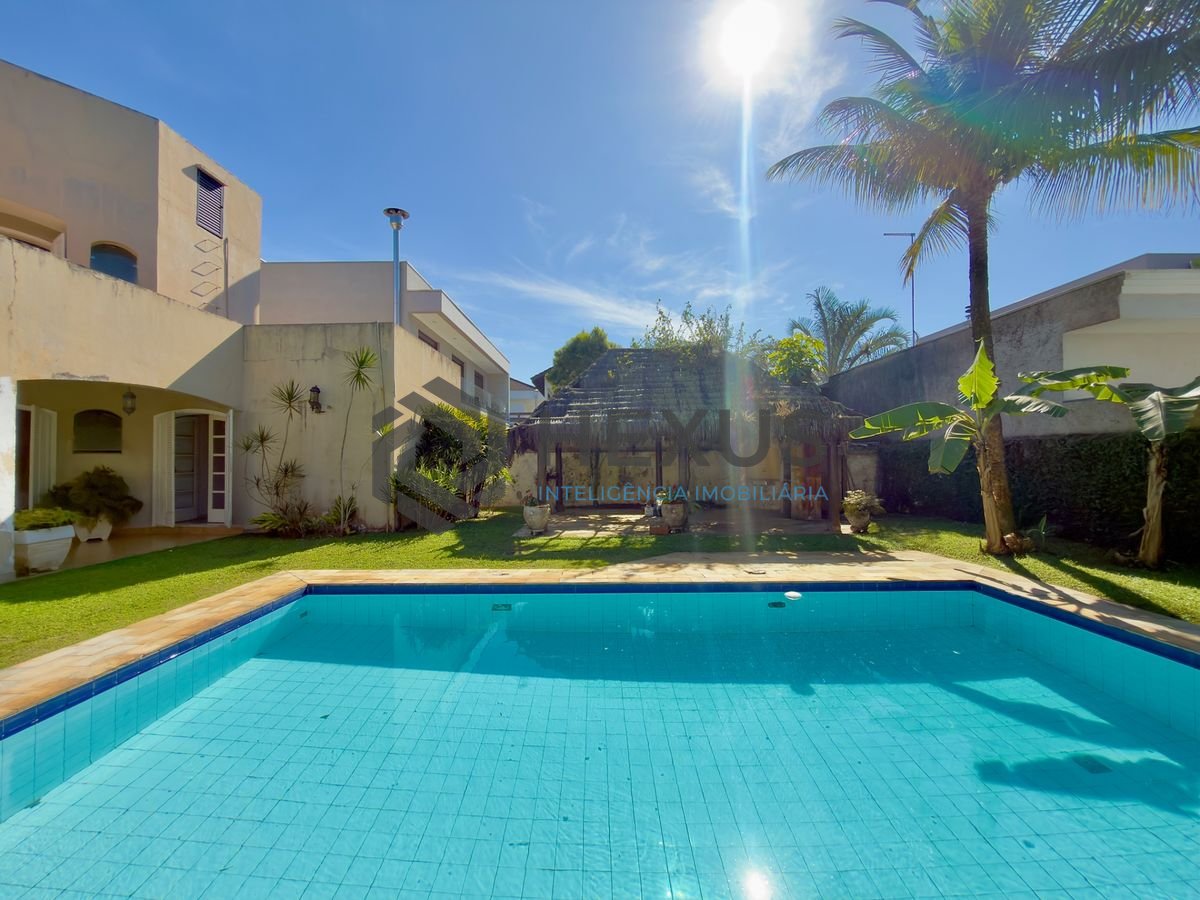 Foto 9 de Casa de alto padrão com piscina e área gourmet no Jardim Acapulco, Guarujá