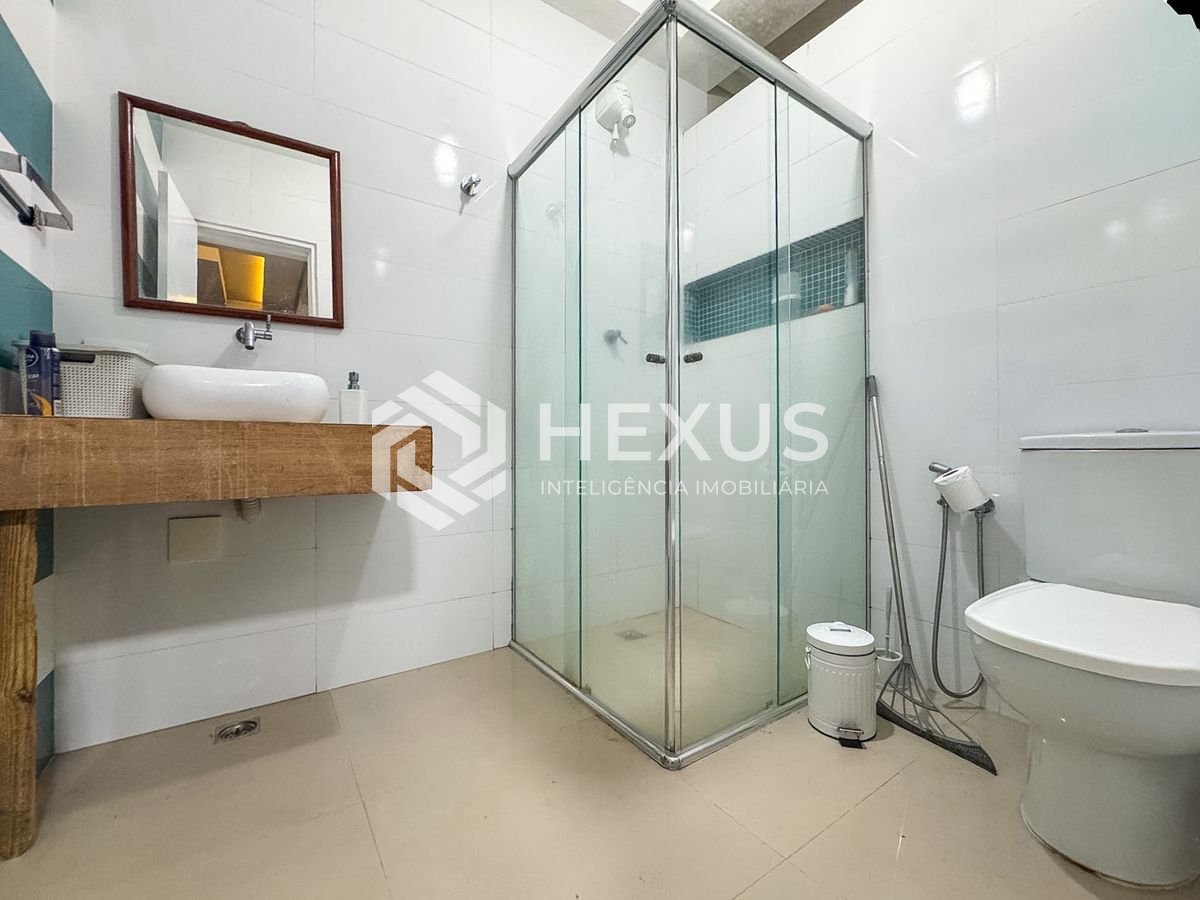 Foto 4 de Apartamento a 2 quadras da praia na Enseada, Guarujá