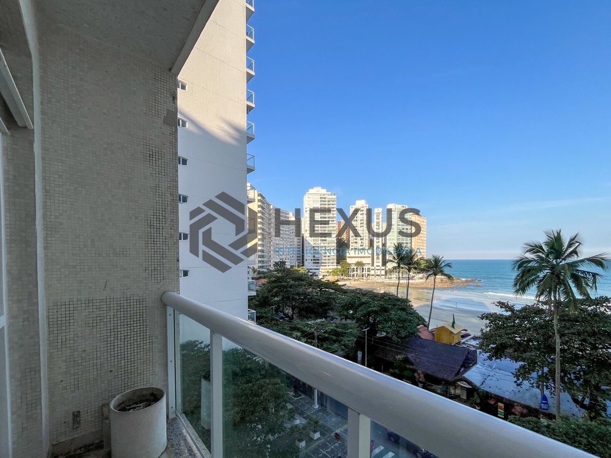 Foto 12 de Apartamento frente mar com varanda vista mar nas Pitangueiras, Guarujá