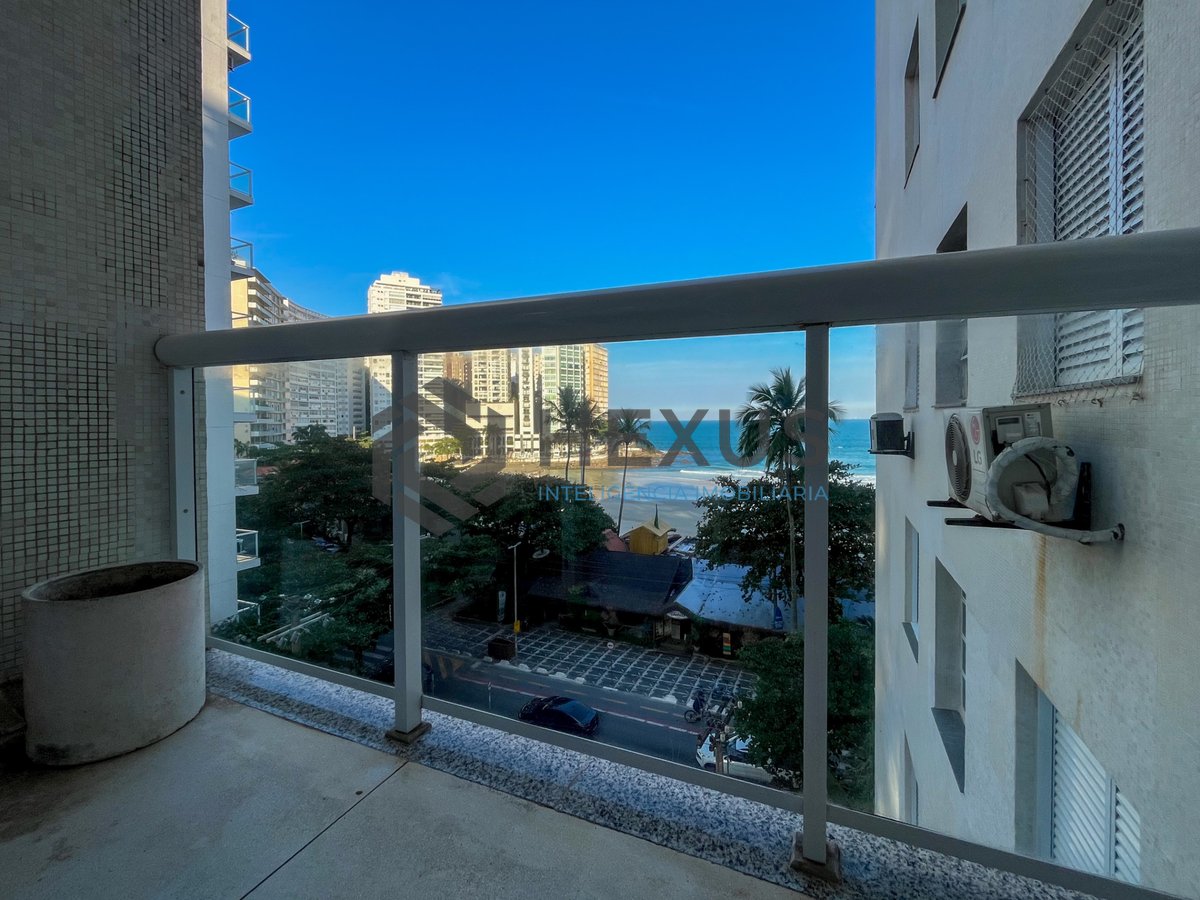 Foto 10 de Apartamento frente mar com varanda vista mar nas Pitangueiras, Guarujá