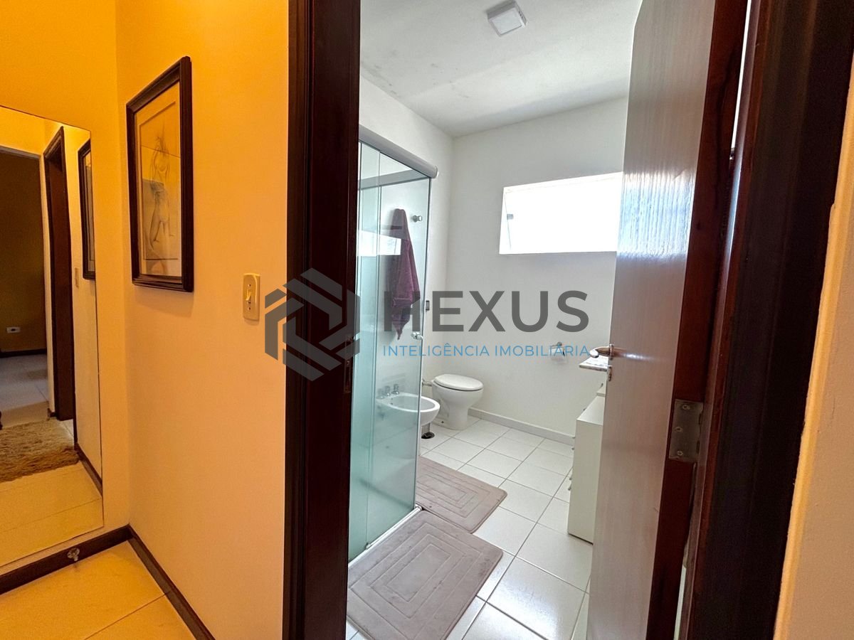 Foto 64 de Casa reformada com piscina e área gourmet no Jardim Acapulco, Guarujá