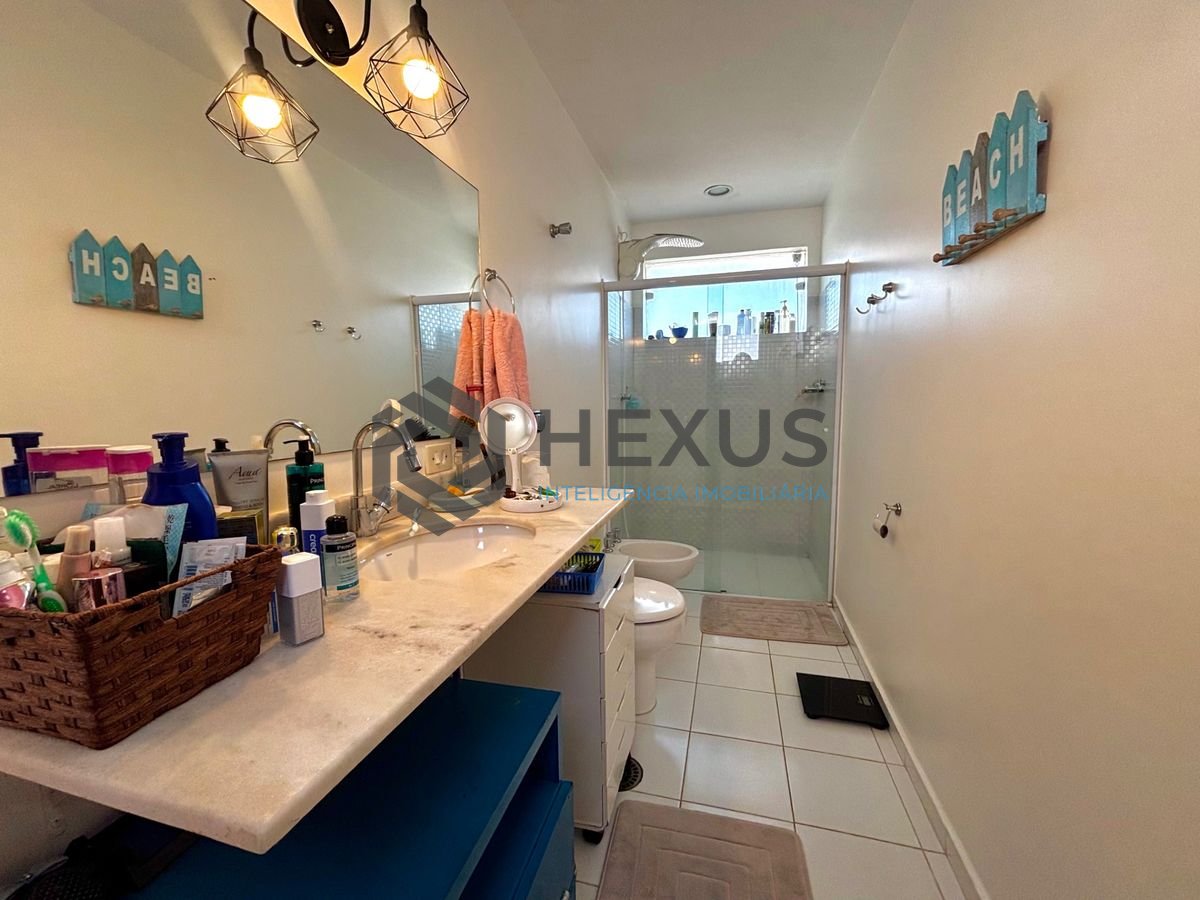 Foto 68 de Casa reformada com piscina e área gourmet no Jardim Acapulco, Guarujá