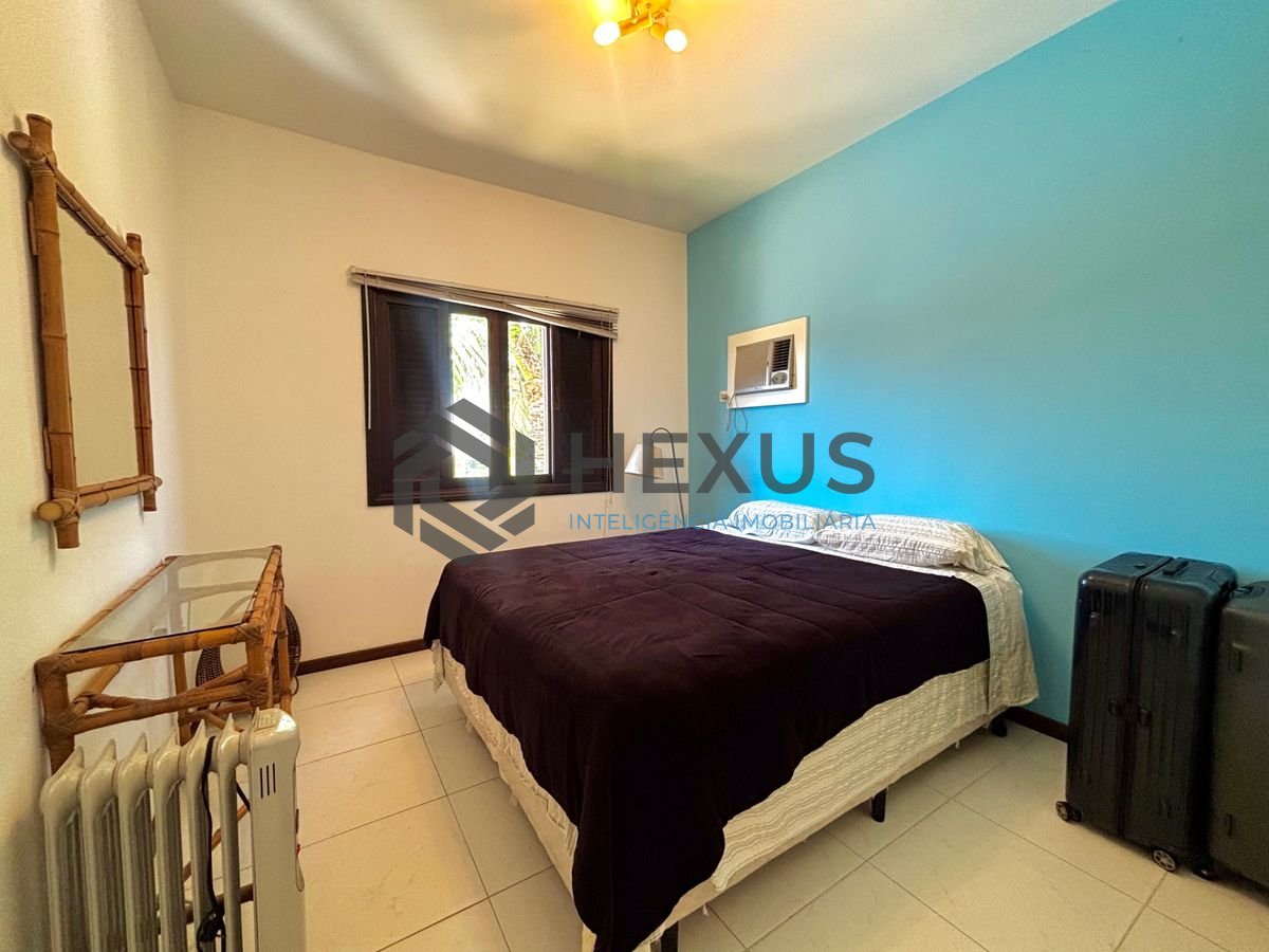 Foto 48 de Casa reformada com piscina e área gourmet no Jardim Acapulco, Guarujá