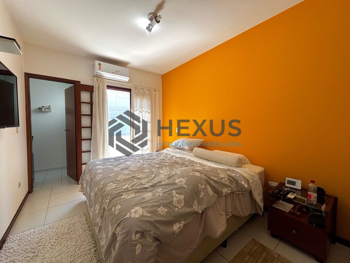 Foto 70 de Casa reformada com piscina e área gourmet no Jardim Acapulco, Guarujá